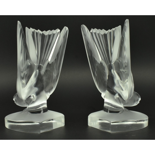 38 - Lalique, France - A pair of 20th century circa 1970s frosted & clear glass Hirondelle (swallow) book... 