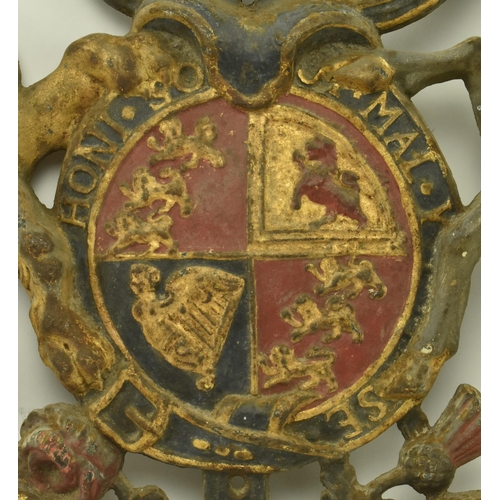 50 - A large Victorian 19th century cold painted cast iron Royal armorial crest. The crest depicting the ... 