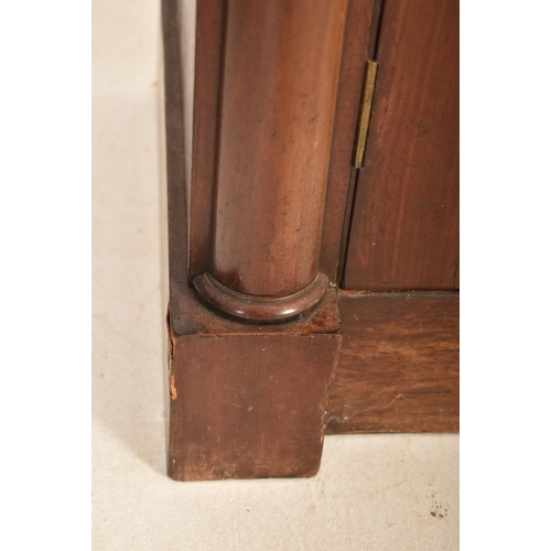 613 - A 19th century William IV mahogany chiffonier credenza. The chiffonier having a raised gallery back ... 