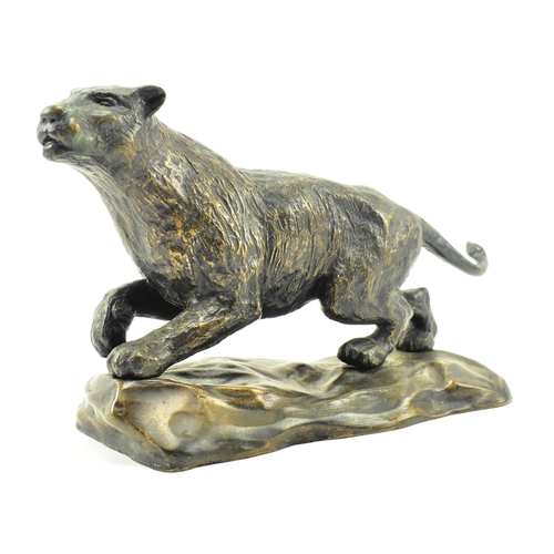 70 - Graux Marly Foundry - A French continental early 20th century lost wax bronze sculpture of a wild ca... 