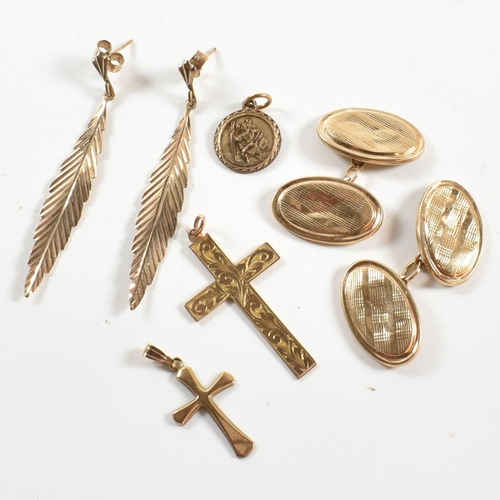 101 - A collection of 9ct gold jewellery. The jewellery to include a pair of 9ct gold chain style cufflink... 