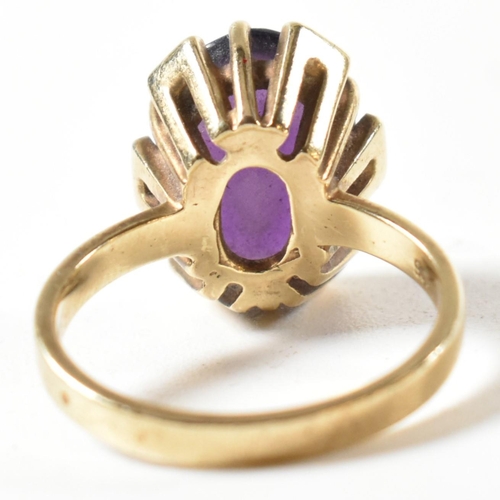 138 - A hallmarked 9ct gold and amethyst ring. The ring bearing import hallmark for London 1979. Weight 5g... 