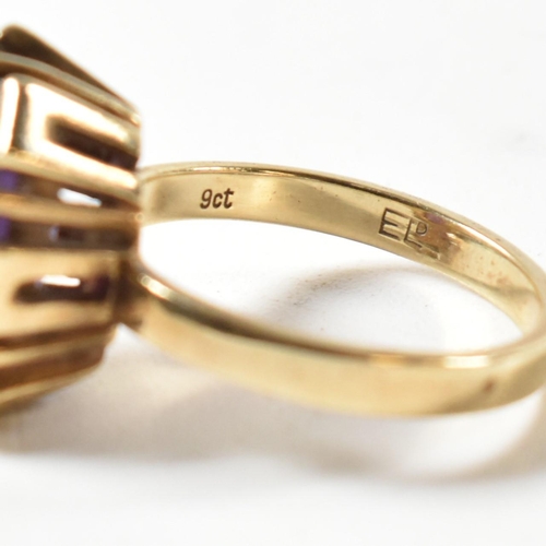 138 - A hallmarked 9ct gold and amethyst ring. The ring bearing import hallmark for London 1979. Weight 5g... 