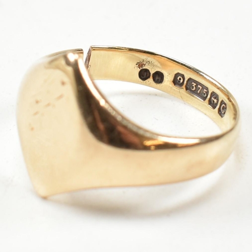 153 - An early 20th century hallmarked 9ct gold signet ring AF. The 9ct gold navette signet ring having a ... 