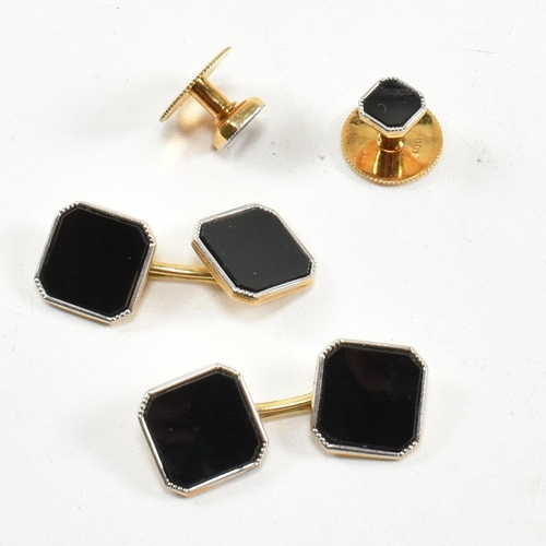 172 - A set of 18ct gold, platinum and enamel dress shirt studs and cufflinks. The set of gentleman's 18ct... 