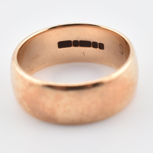 193 - A hallmarked 9ct gold band ring. The gold band ring hallmarked for Birmingham, 1965. Size R.5. Weigh... 