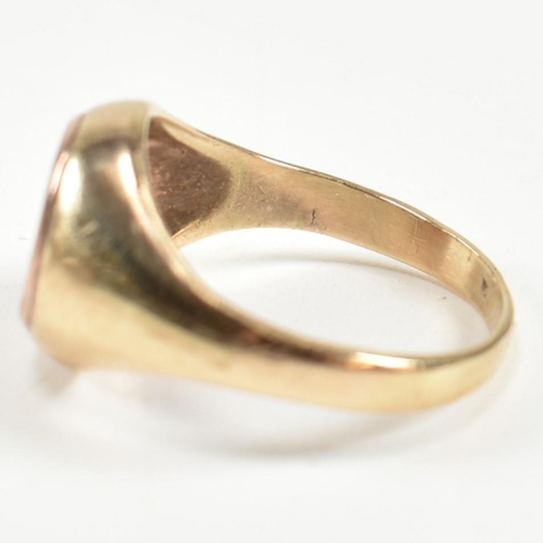 260 - A hallmarked 9ct gold Cymru Y Metal Prince of Wales signet ring. The signet ring having an oval head... 