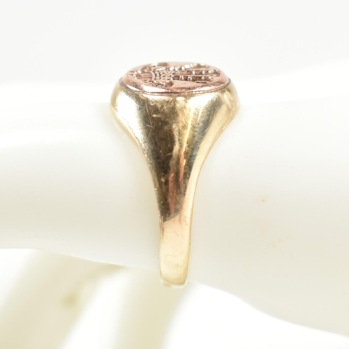 260 - A hallmarked 9ct gold Cymru Y Metal Prince of Wales signet ring. The signet ring having an oval head... 