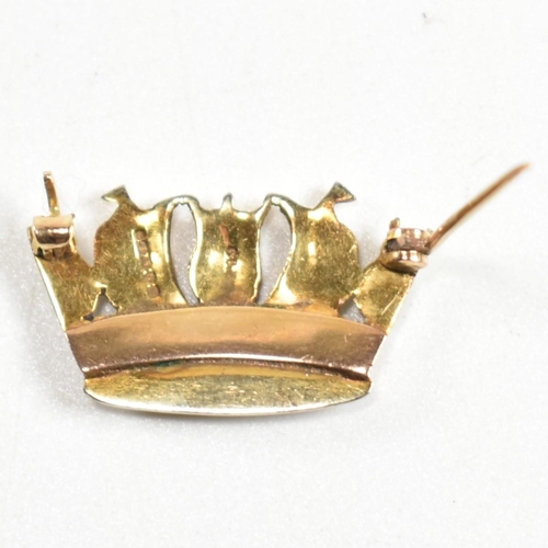 294 - A hallmarked 9ct gold, enamel and pearl crown brooch pin. The brooch pin in the shape of a crown hav... 