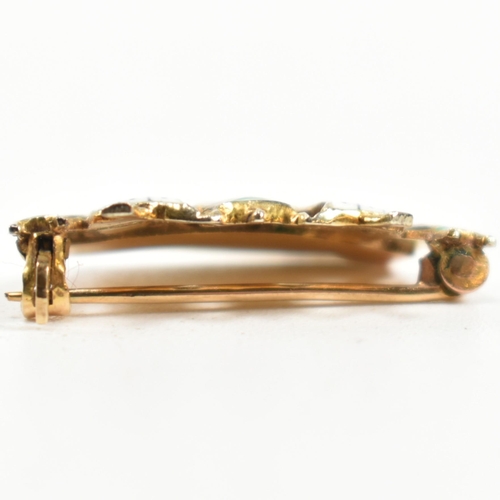 294 - A hallmarked 9ct gold, enamel and pearl crown brooch pin. The brooch pin in the shape of a crown hav... 