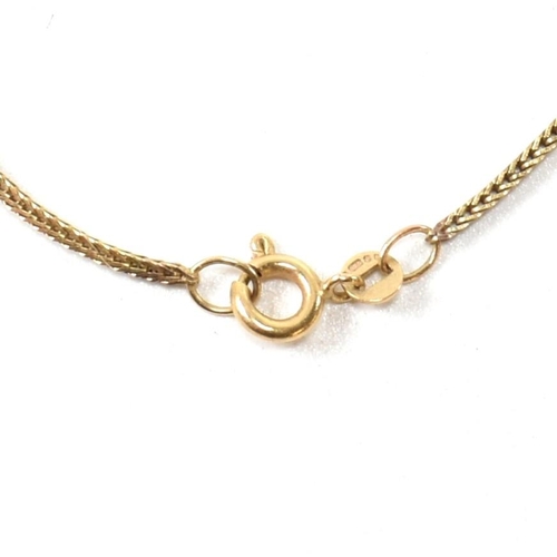 304 - A hallmarked 9ct gold foxtail chain necklace. The 9ct gold necklace having foxtail chain links to sp... 