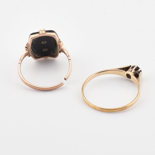 334 - A hallmarked 9ct gold and diamond ring together with a 9ct gold and onyx signet ring AF. Diamond rin... 