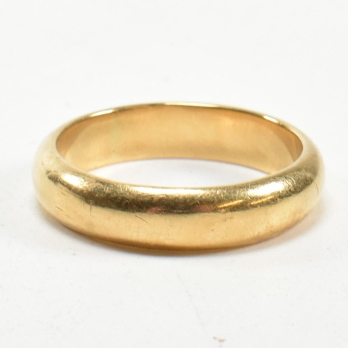 73 - A hallmarked 18ct gold band ring. Hallmarked for Chester, 1960. Sponsor's mark R&S. Size Q.5. Weighs... 