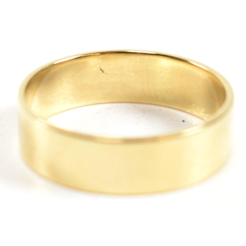 84 - A hallmarked 18ct Welsh gold band ring. The flat 18ct Welsh gold band ring hallmarked for Sheffield,... 