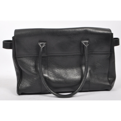 204 - Mulberry - A contemporary black leather Mulberry Bayswater handbag. The handbag of leather construct... 