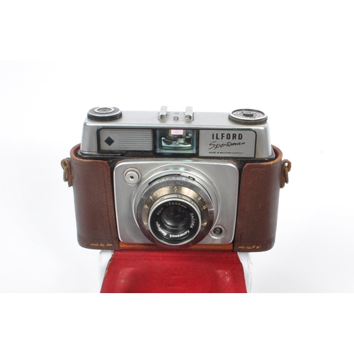 360 - A collection of 20th century European / American 35mm rangefinder / viewfinder cameras. The collecti... 