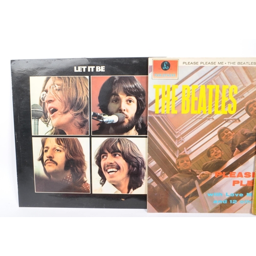 430 - The Beatles - A collection of 20th century vintage LP vinyl records to include The Beatles / 1962-19... 