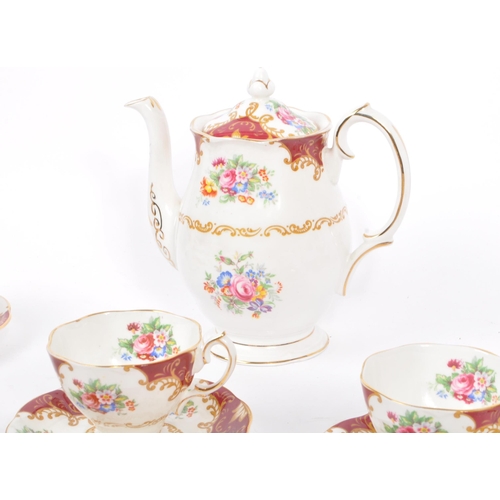 445 - Royal Albert - Canterbury Pattern - Vintage 20th century porcelain china tea service set. Including ... 