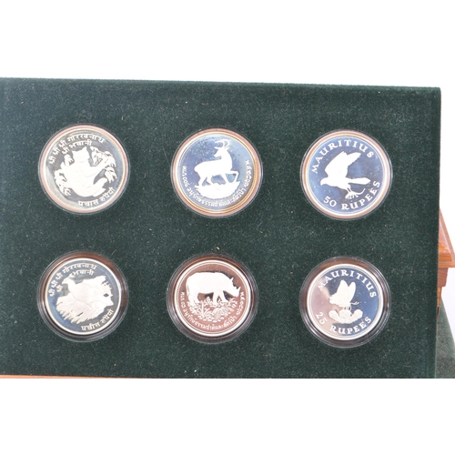 508 - Royal Mint - The Conservation Coin Collection - A collection of 20th Century WWF wildlife conservati... 