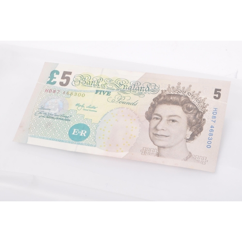 519 - A collection of eight uncirculated Bank of England £5 notes to include the following. Chief Cashier ... 