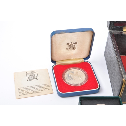 522 - A collection of 20th Century British commemorative coins. The collection to include x16 1977 Royal M... 