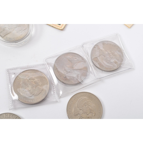 522 - A collection of 20th Century British commemorative coins. The collection to include x16 1977 Royal M... 