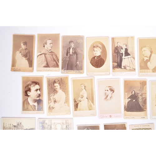 536 - Early photography interest - A collection of carte de visite 19th Century Victorian and later portra... 