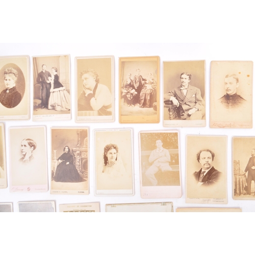 536 - Early photography interest - A collection of carte de visite 19th Century Victorian and later portra... 