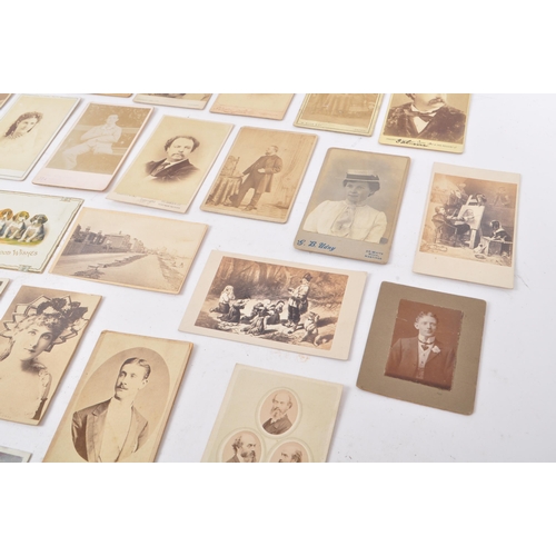 536 - Early photography interest - A collection of carte de visite 19th Century Victorian and later portra... 