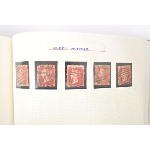 546 - A collection of 19th and 20th century British postal stamps. The stamps housed in a single stamp alb... 