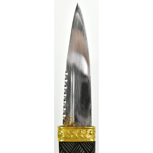 113 - An early 20th Century Scottish Seaforth Highlanders Sgian Dubh dirk / dagger. Faceted glass top pomm... 