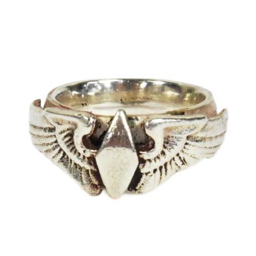 225 - An original WWII Second World War United States US Women's Air Force Service (W.A.S.P) Pilots ring. ... 