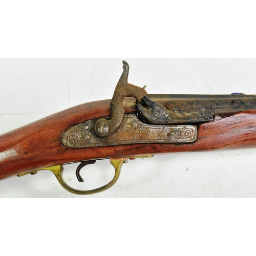 236 - A 19th Century percussion cap muzzle loading musket rifle. The lock plate engraved with scrolling mo... 