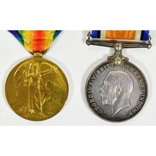 299 - A WWI First World War medal pair awarded to one 43586 General F. Favell of the Royal Artillery. Meda... 