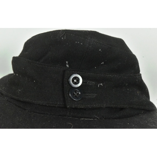 342 - A WWII Second World War Third Reich Nazi German Enlisted Mans / Nco's M43 side cap. Black wool const... 