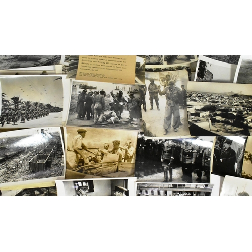 398 - WWII Second World War - a collection of 100+ original c1940s wartime press photographs, most being w... 