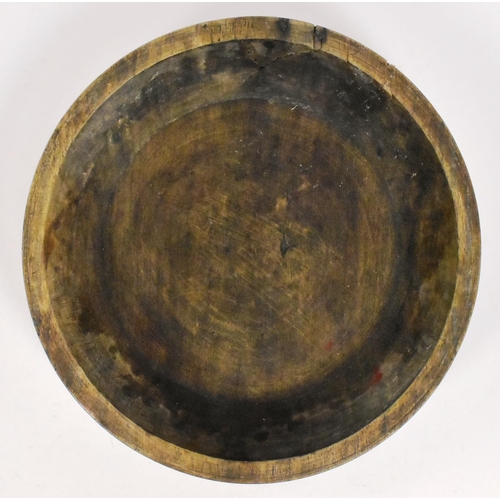 401 - Mahatma Gandhi (1869-1948) -  an early to mid 20th century Indian wooden fruit or rice eating bowl /... 