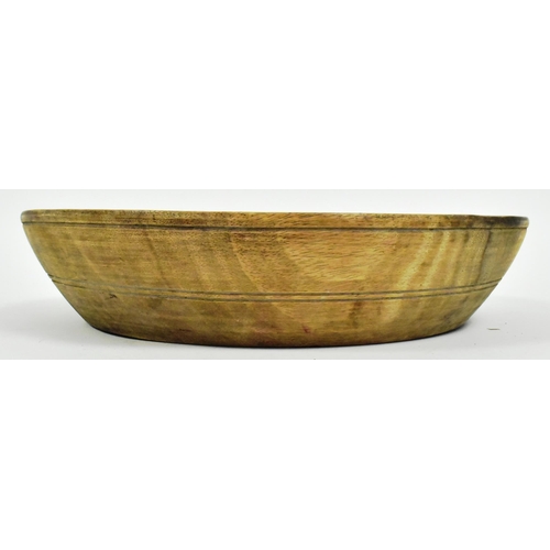 401 - Mahatma Gandhi (1869-1948) -  an early to mid 20th century Indian wooden fruit or rice eating bowl /... 