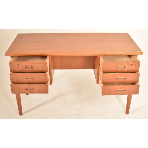 122 - Gunnar Nielsen Tibergaard - A retro 20th century Danish designer teak writing table desk. The desk h... 