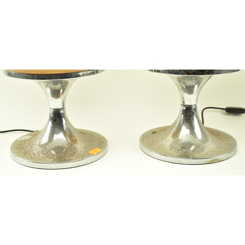 16 - Harvey Guzzini - A matching pair of retro 20th century 1970s Italian designer table / desk lamp ligh... 