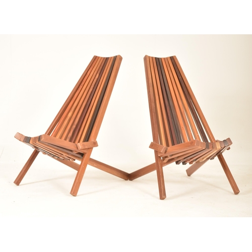 227 - A pair of retro late 20th century Kentucky stick chairs. Each folding chair of birch wood stick cons... 