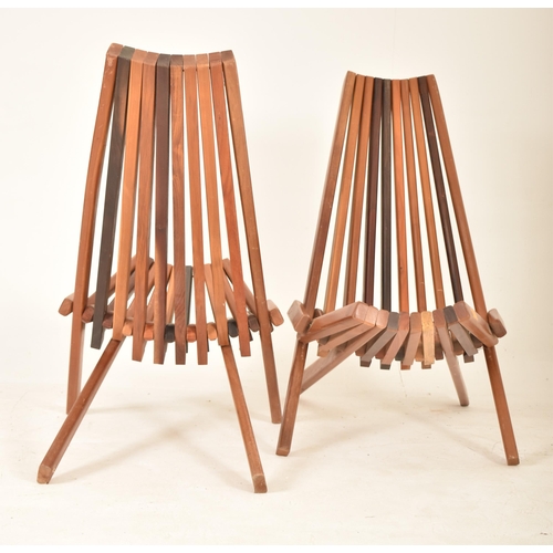 227 - A pair of retro late 20th century Kentucky stick chairs. Each folding chair of birch wood stick cons... 