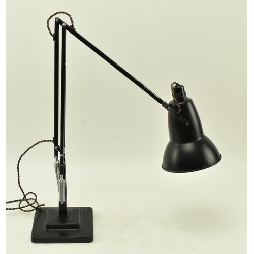 29 - Herbert Terry - Model 1227 - A early 20th century pre-war Anglepoise table / desk lamp light. The la... 