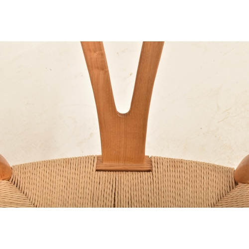 47 - After Carl Hansen & Son - CH24 Wishbone Chair - A pair of retro 20th century light ash wood ' wishbo... 