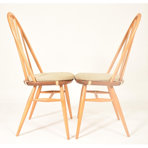 95 - Lucian Ercolani - Ercol - Windsor Quaker Pattern - A set of four retro 20th century beech and elm di... 