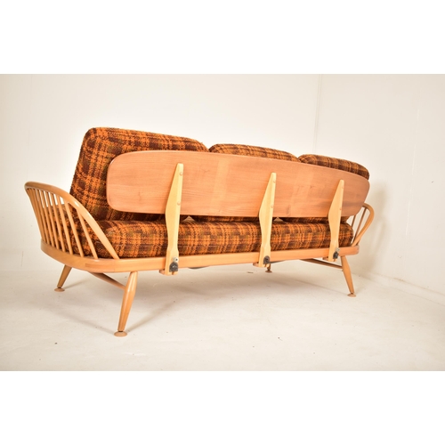 160 - Lucian Ercolani - Ercol - Model 355 - Studio Couch - A retro mid 20th century 1970s striped beech an... 