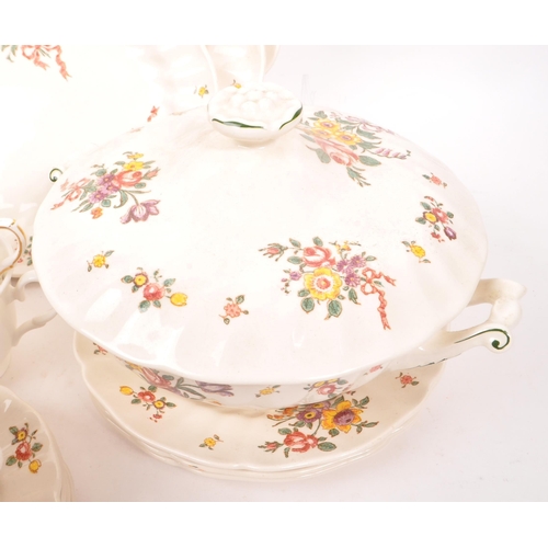 110 - Royal Doulton - A mid Century china porcelain Royal Doulton dinner service in the Old Leeds Sprays p... 