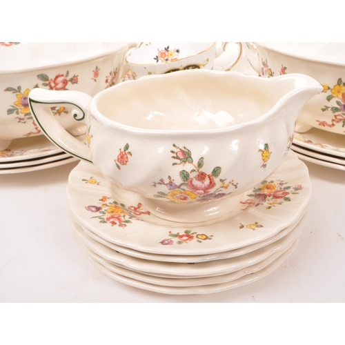 110 - Royal Doulton - A mid Century china porcelain Royal Doulton dinner service in the Old Leeds Sprays p... 