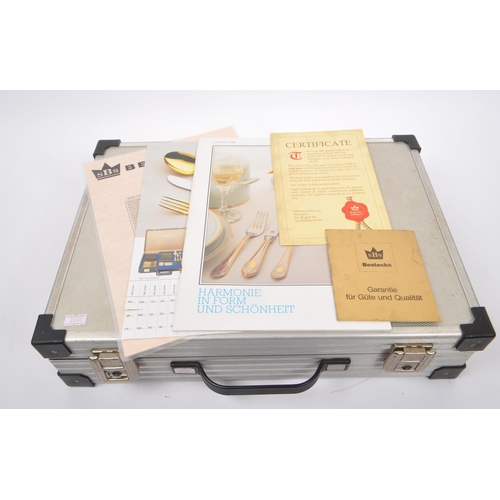 204 - SBS-Bestecke Solingen - A 20th century SBS-Bestecke Solingen 24ct gold plated cutlery canteen set. T... 