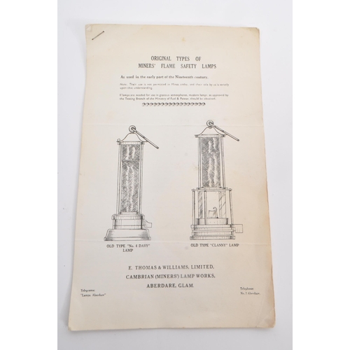 213 - Thomas & Williams - Original types of miner' flame safety lamp. With original leaflet. Brass and met... 